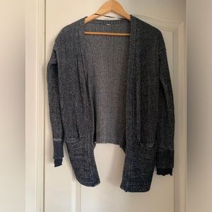 Lululemon knitted sweater, size 6